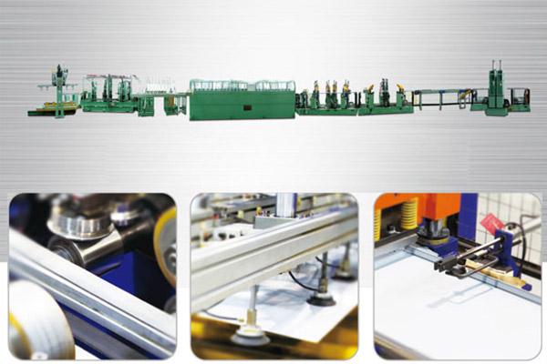 Refrigerator left and right side plate molding line